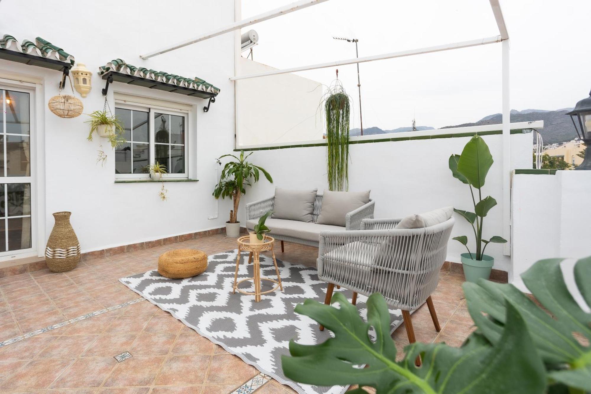 Naim Guest House Nerja Exterior photo