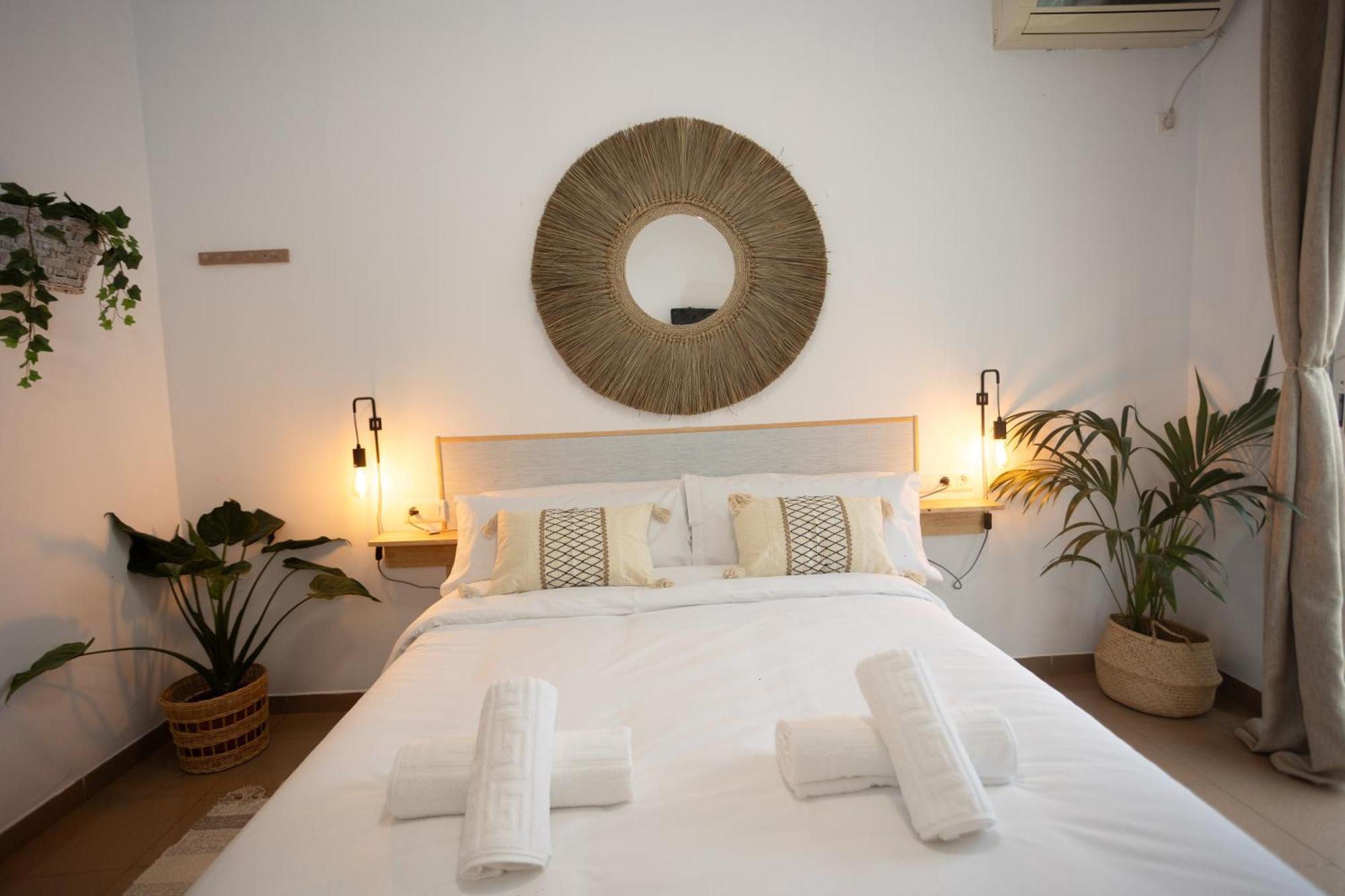 Naim Guest House Nerja Exterior photo
