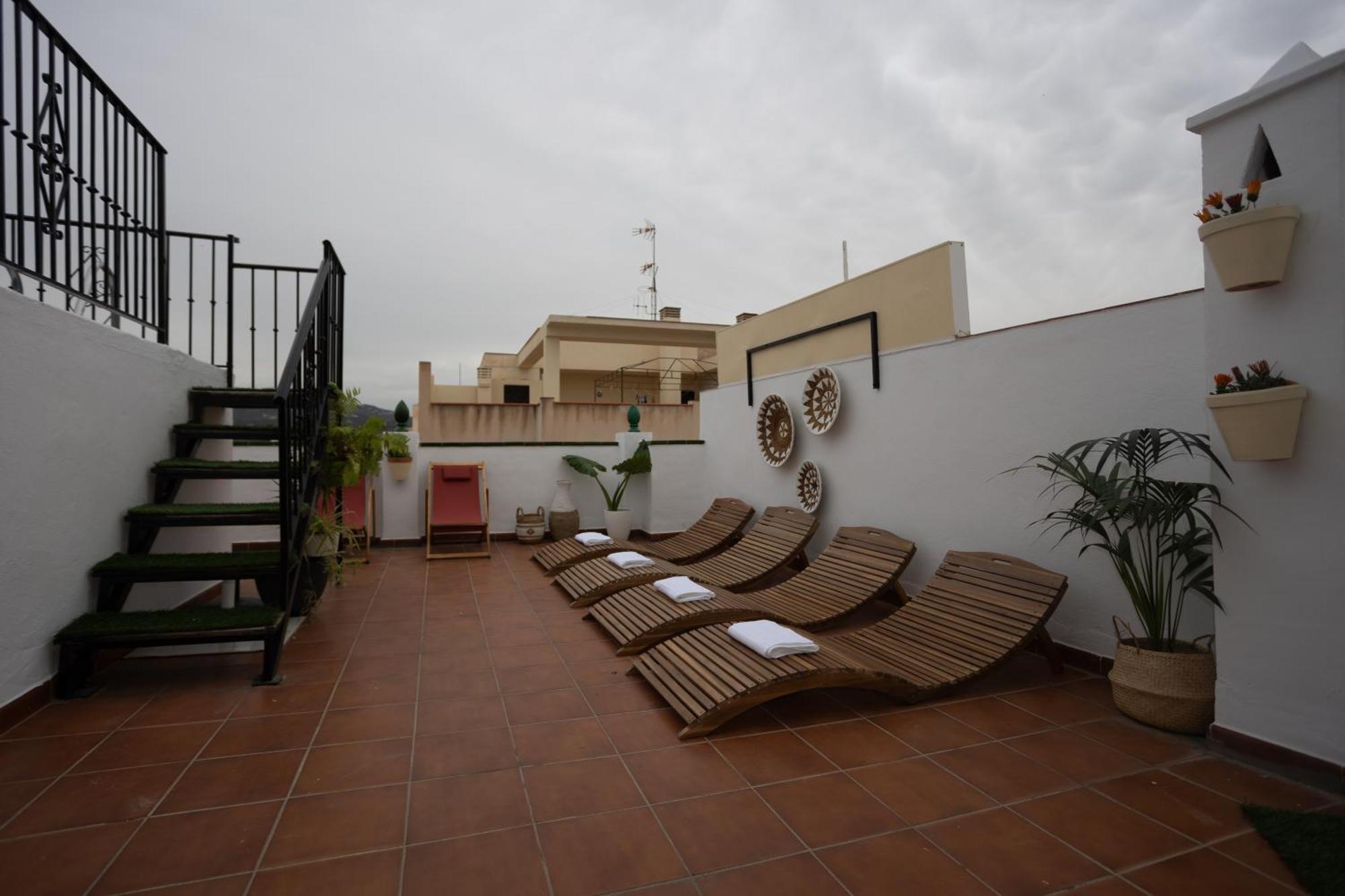 Naim Guest House Nerja Exterior photo