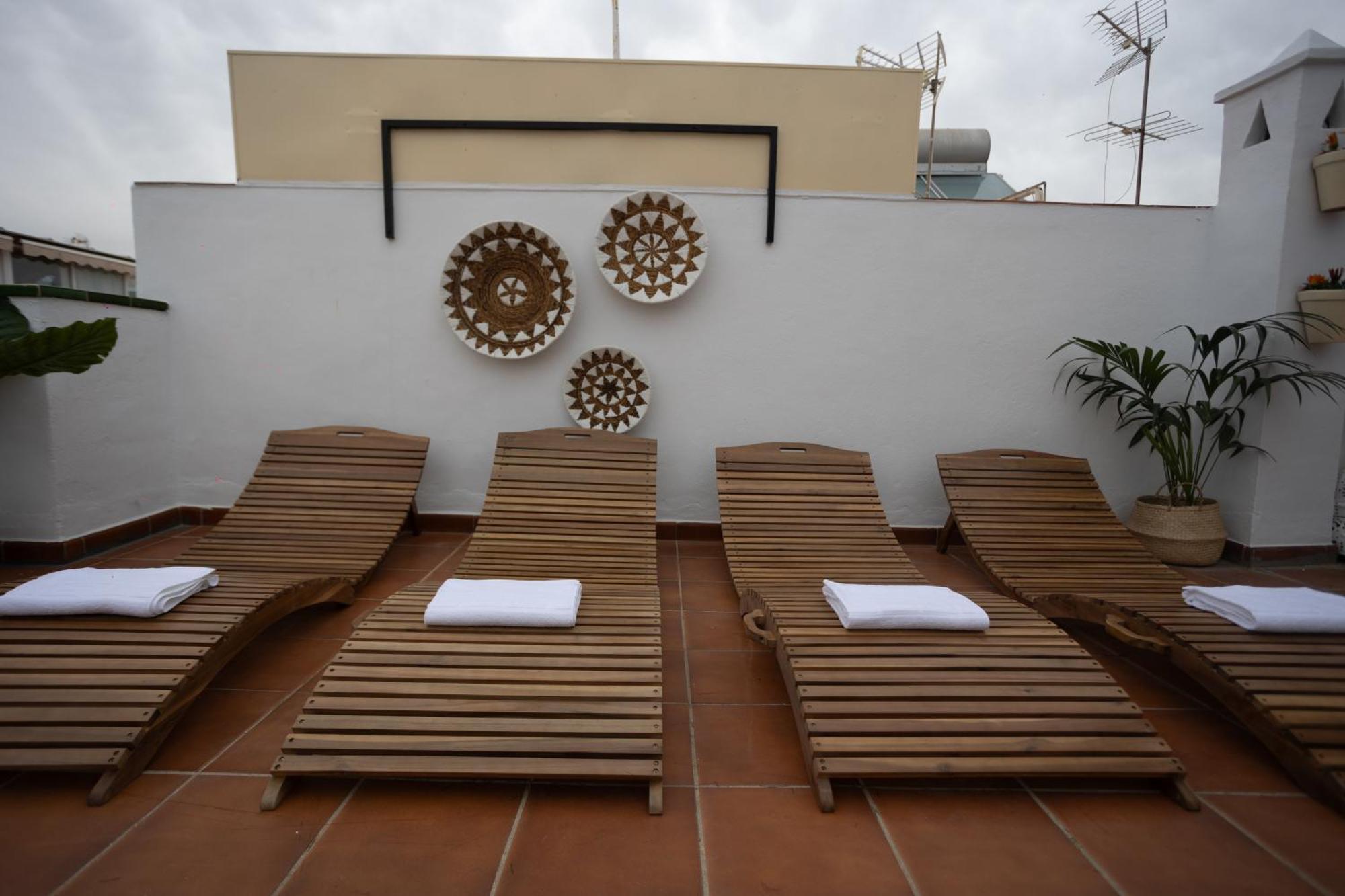 Naim Guest House Nerja Exterior photo