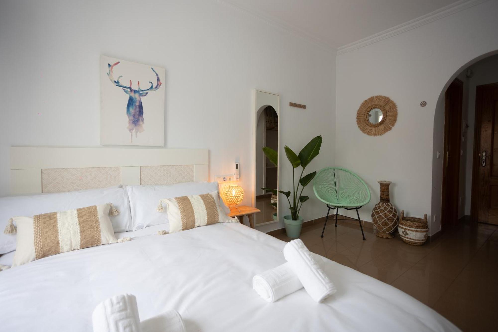 Naim Guest House Nerja Exterior photo