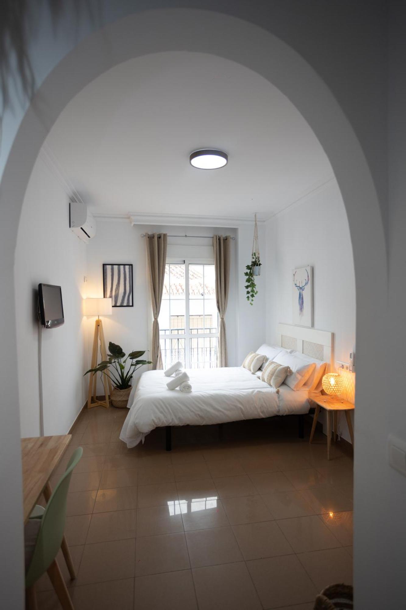 Naim Guest House Nerja Exterior photo
