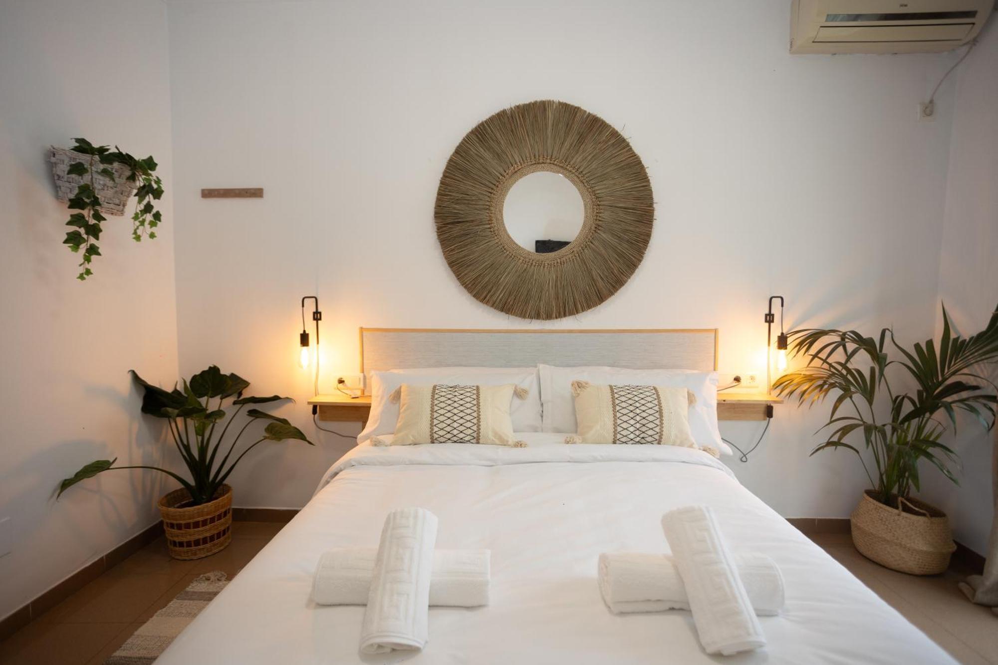 Naim Guest House Nerja Exterior photo